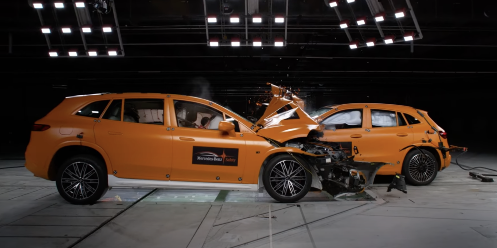 Mercedes First to Conduct Crash Test With Two Electric Vehicles